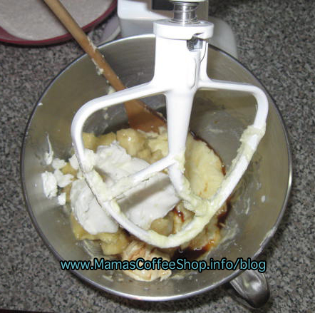Mamas-Banana-Bread-With-Wet-Ingredients